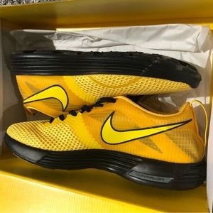 Nike lunar mtrl livestrong laf prefontaine sz 9.5 running